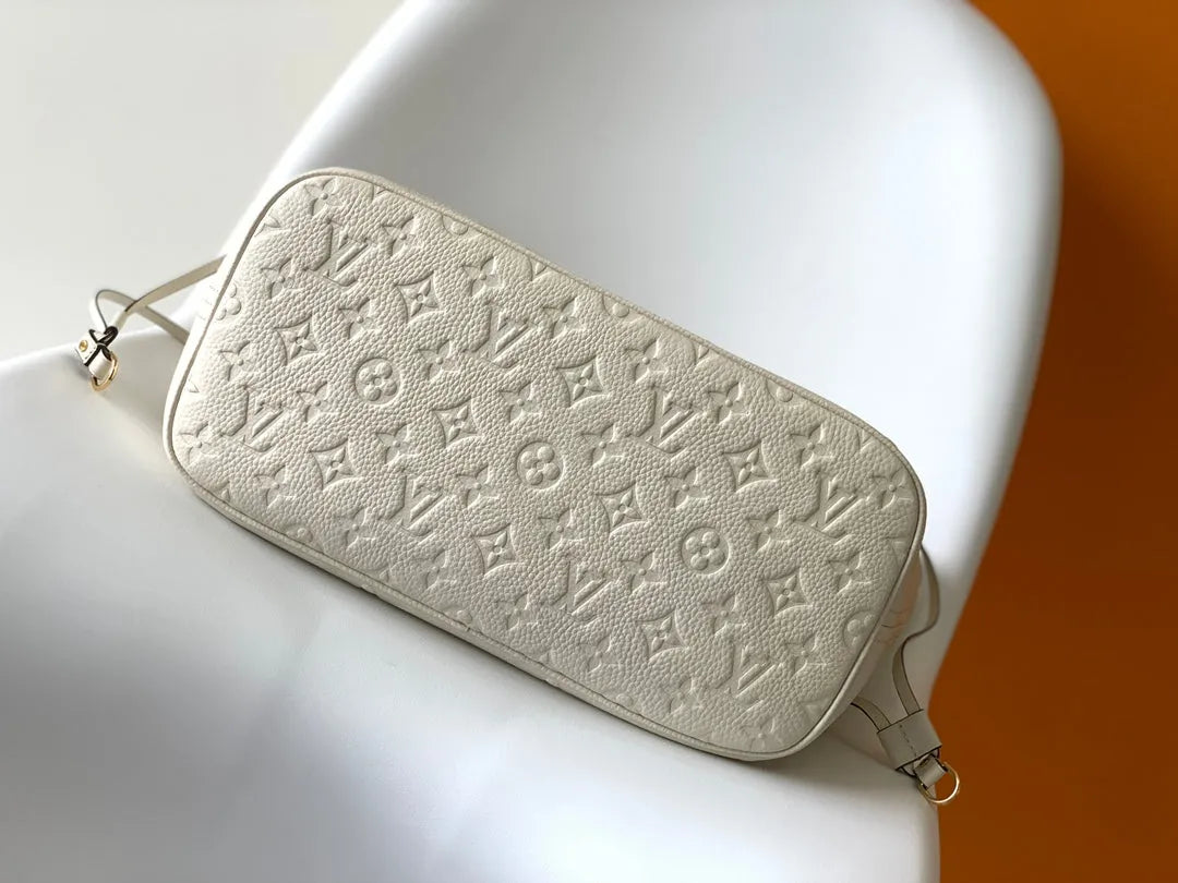 lv neverfull mm white monogram empreinte leather - image 3