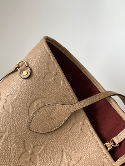lv neverfull mm 32 beige monogram empreinte leather - image 3