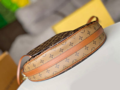 lv 25s loop hobo 38 in brown monogram coated canvas gold hardware - image 4