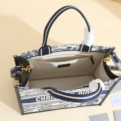 Di*r medium Di*r book tote - image 7