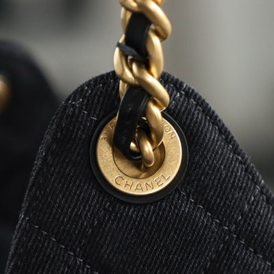 CC 25 HANDBAG IN BLACK 25 WASHED DENIM GOLD HARDWARE
