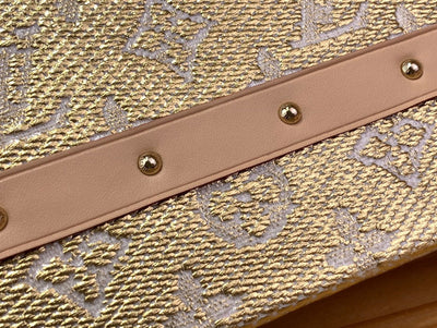 Lou*s Vuitt*n lv petite box shape lock plated gold handbags 20×12.5x5cm - image 8