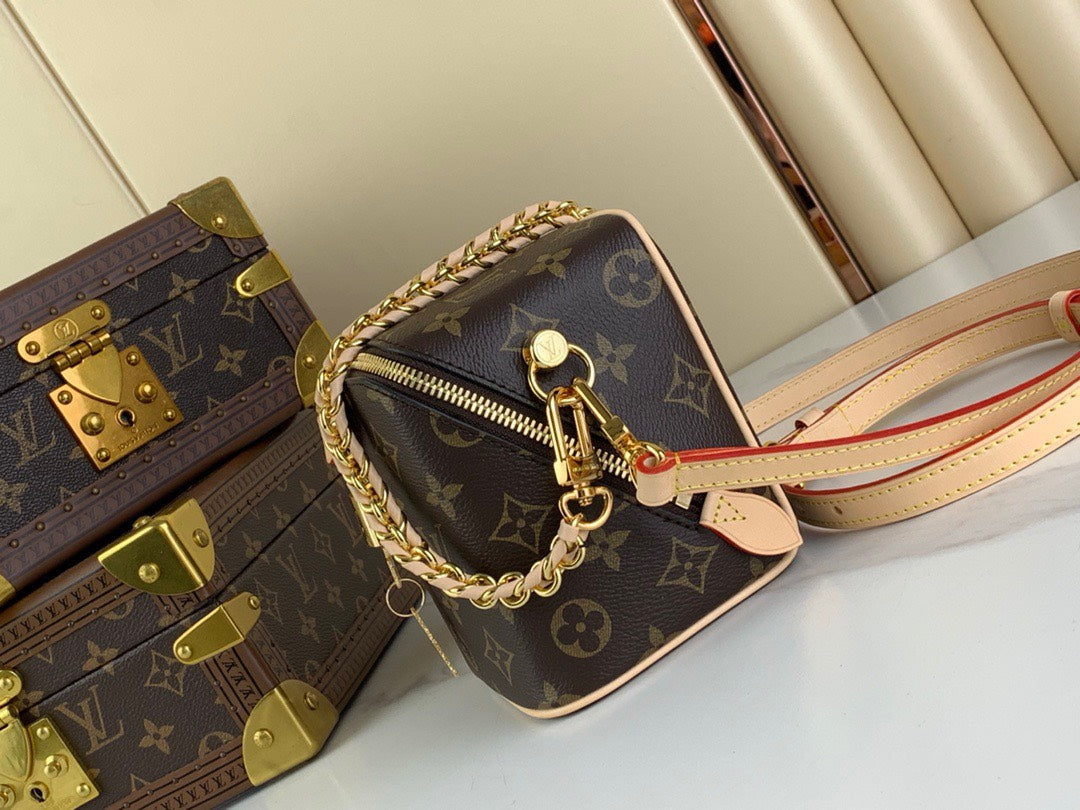 Lou*s Vuitt*n monogram pattern super premium handbag 14x13x11cm - image 9
