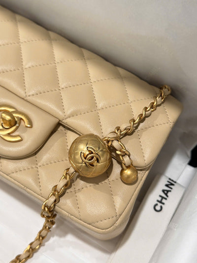 Chan*l classic bell bag 11 handbags beige leather lock gold 20cm - image 6