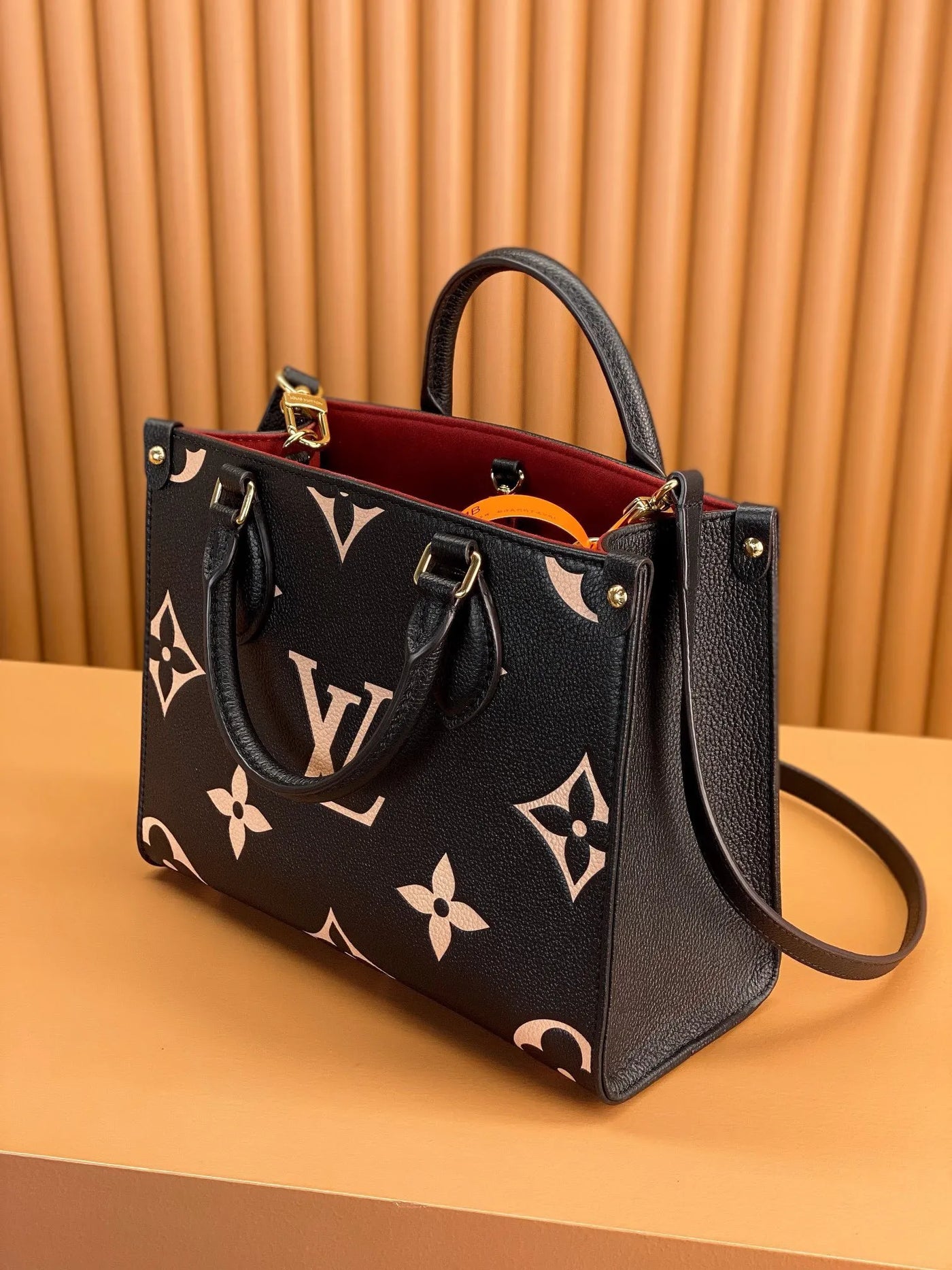 Lou*s Vuitt*n lv on the go pm tote bag like auth handbags woman’s 25cm - image 6