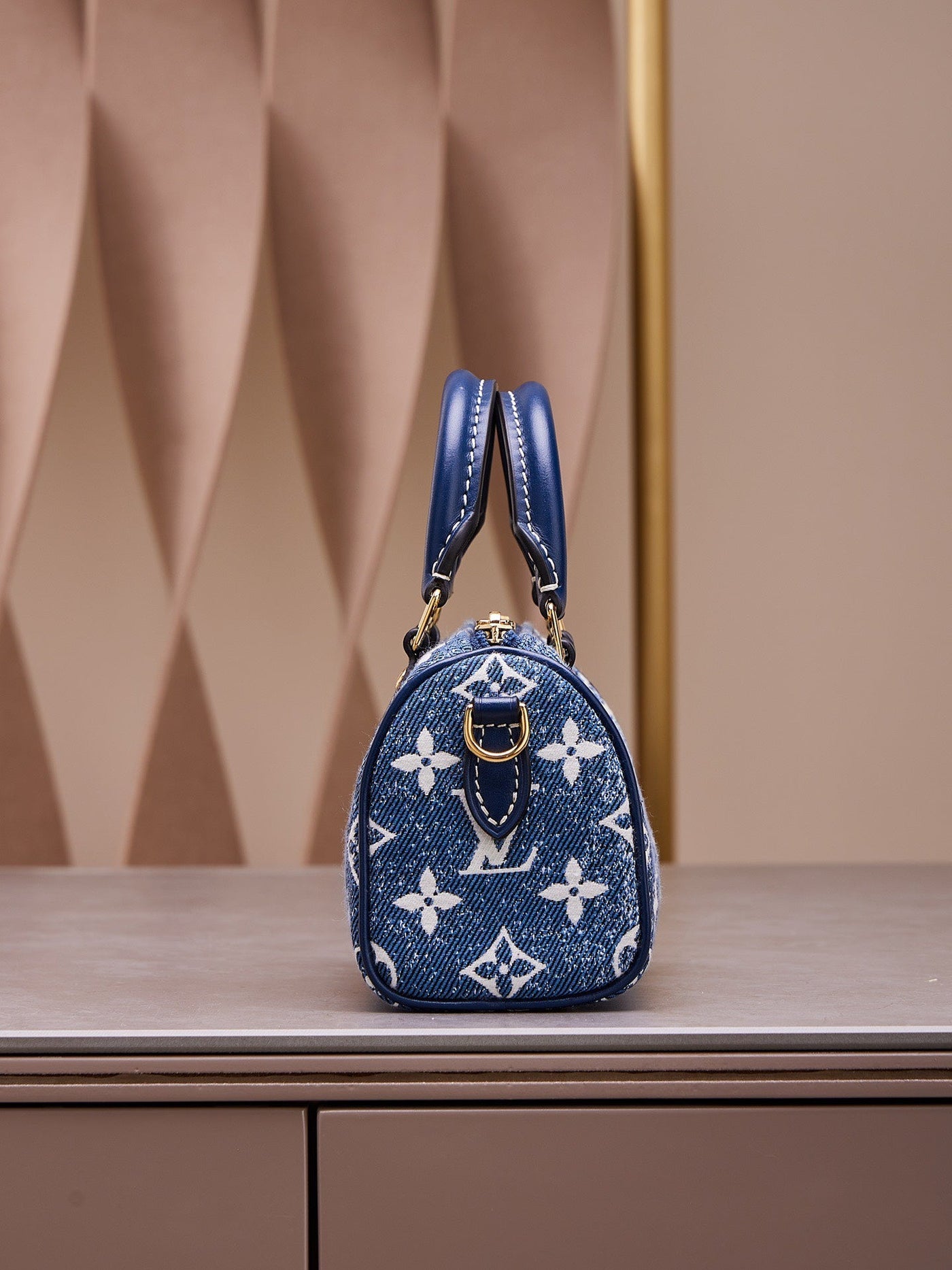 Lou*s Vuitt*n lv speedy monogram demin woman’s like auth handbags 16x10x7.5cm - image 4