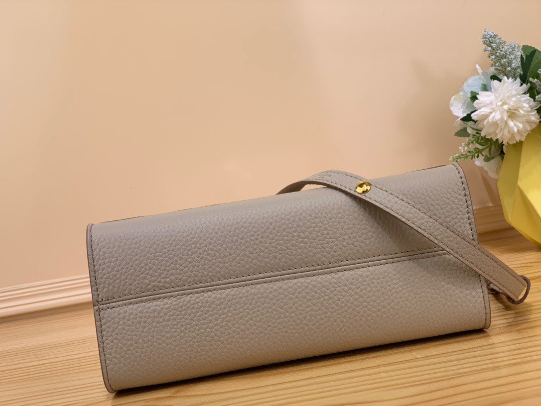Lou*s Vuitt*n lv twist handle like auth lock gold handbags 17x25x11cm - image 3