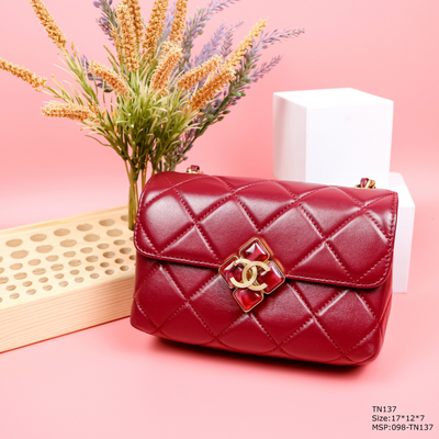 Chan*l woman’s red high best quality handbag lock with stone 17x12x7cm - main image