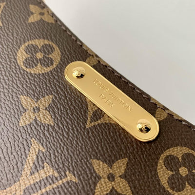 lv pochette liv monogram women - image 8