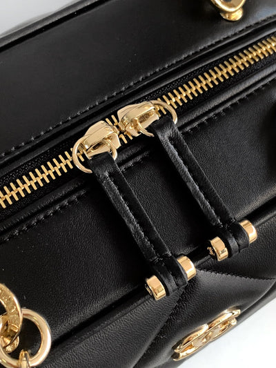 Chan*l black quilted lambskin leather bag - image 5