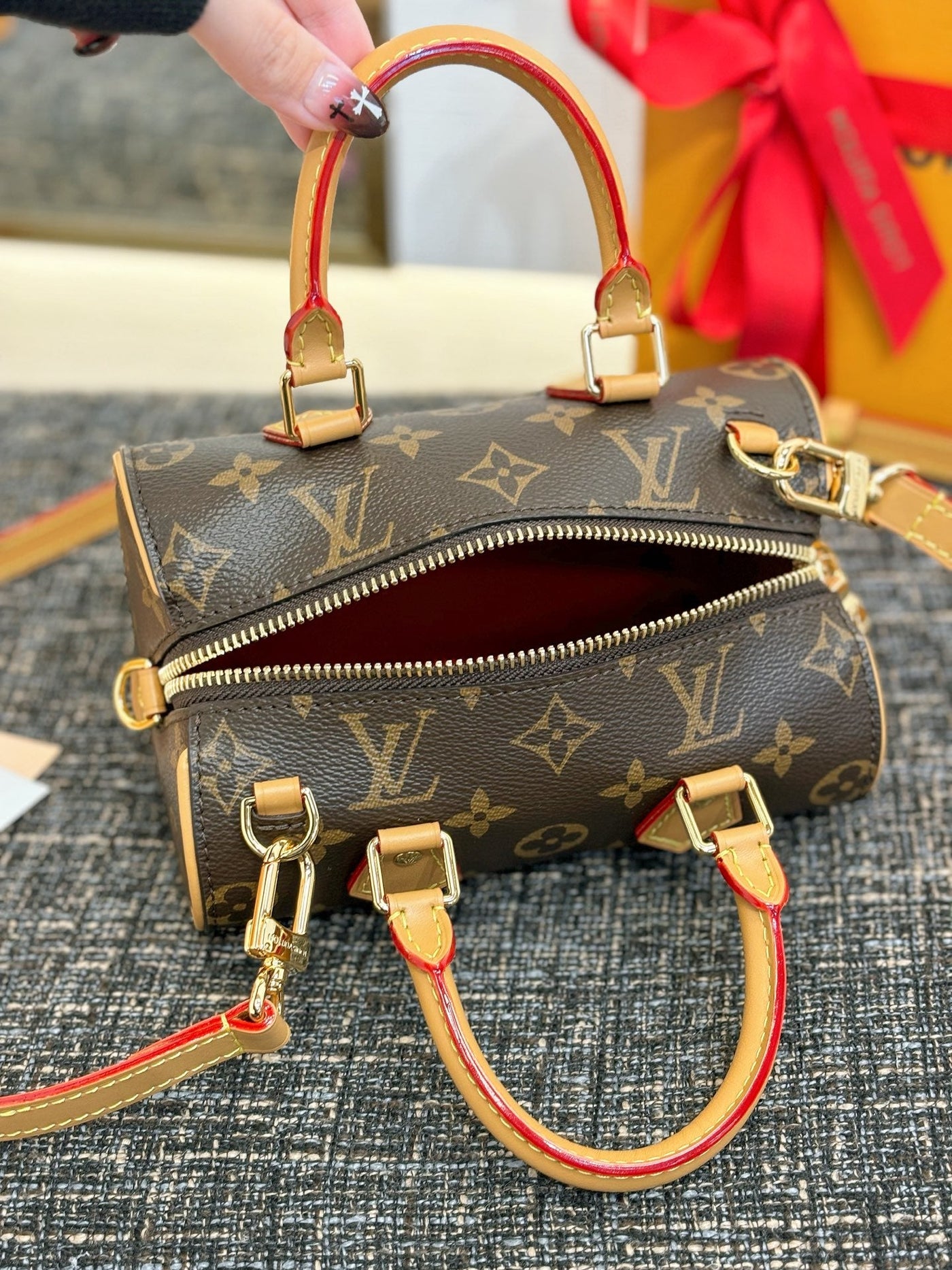 lv nano speedy monogram handbag - image 6