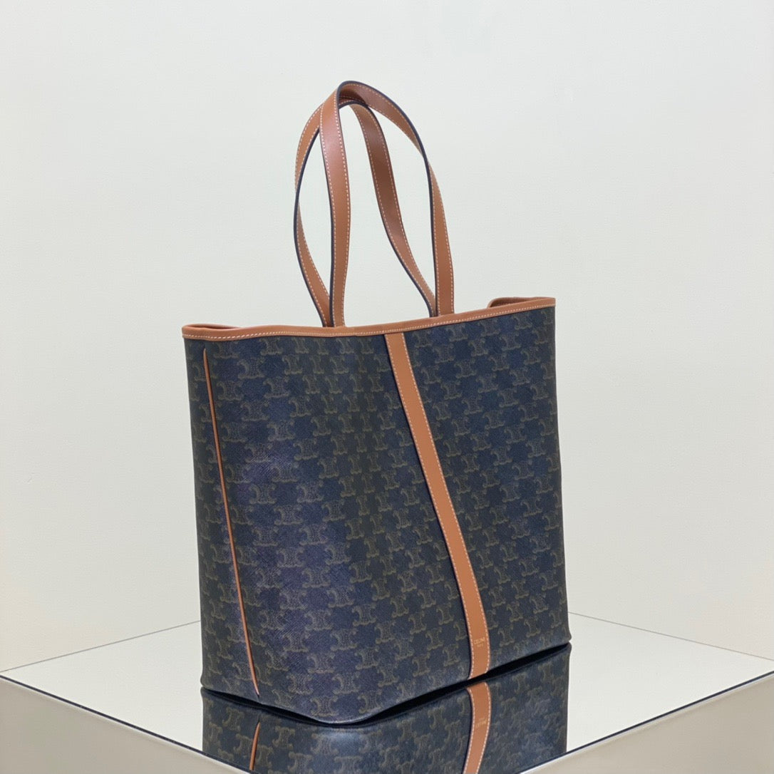 CEL Triomphe Canvas Shopping Tote - Image 4