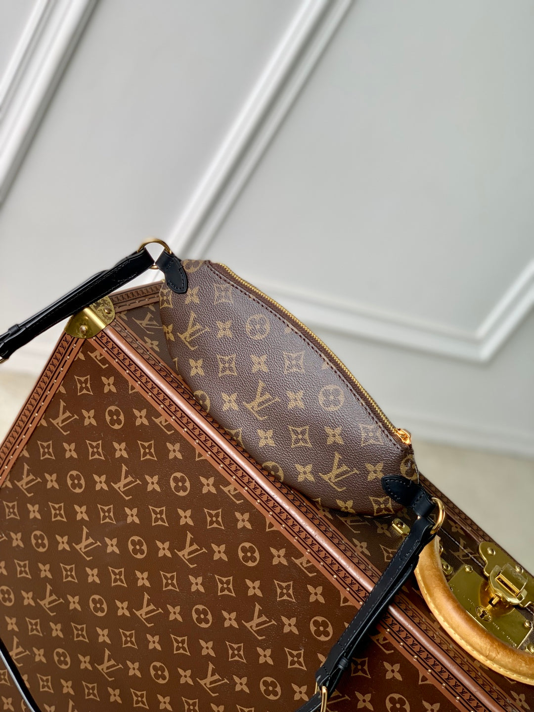 lv keepit bumbag 29 in brown damier azur coated monogram canvas - image 5