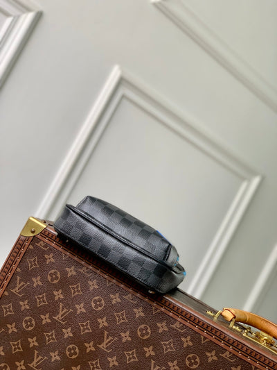 lv avenue slingbag 31 in black and grey damier graphita canvas calfskin - image 8