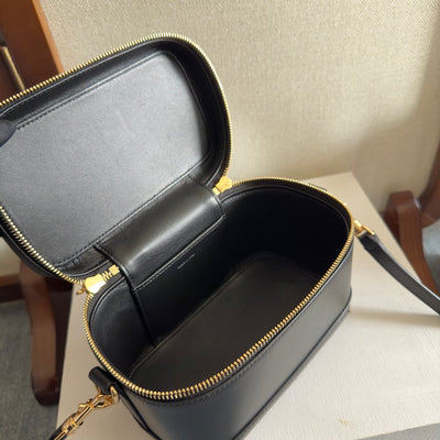VANITY 18 IN BLACK SMOOTH CALFSKIN GOLD HARDWARE - Image 7