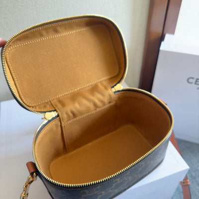VANITY 18 IN BLACK TRIOMPHE CANVAS AND BROWN CALFSKIN GOLD HARDWARE - Image 6