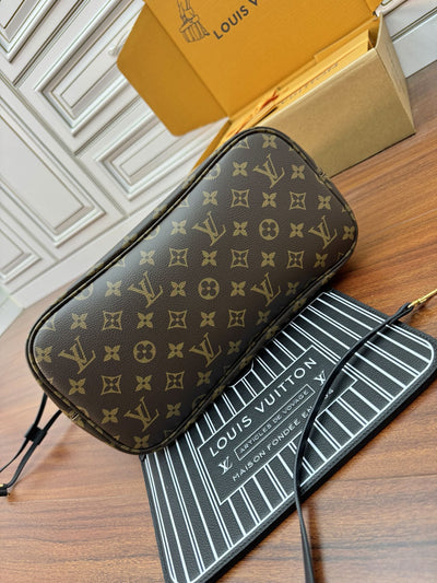 lv neverfull inside out mm in brown monogram coated canvas - image 2