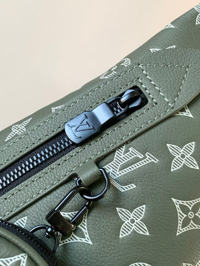 lv duo crossbag bag 42 in green and white monogram shadow cowhide - image 7