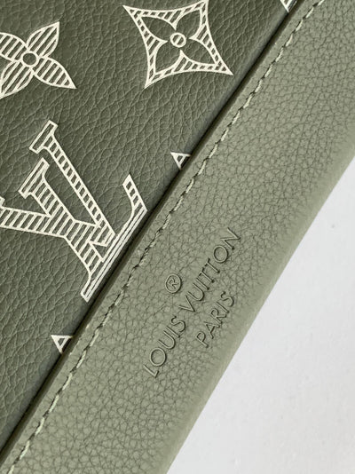 lv duo crossbag bag 42 in green and white monogram shadow cowhide - image 8