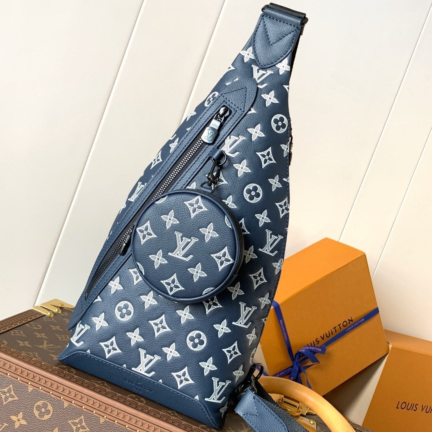 lv duo crossbag bag 42 in blue and white monogram shadow cowhide - main image