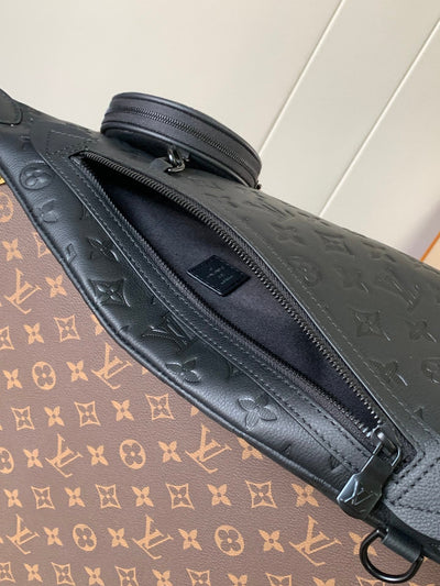 lv duo crossbag bag 42 in black embossed calfskin - image 7