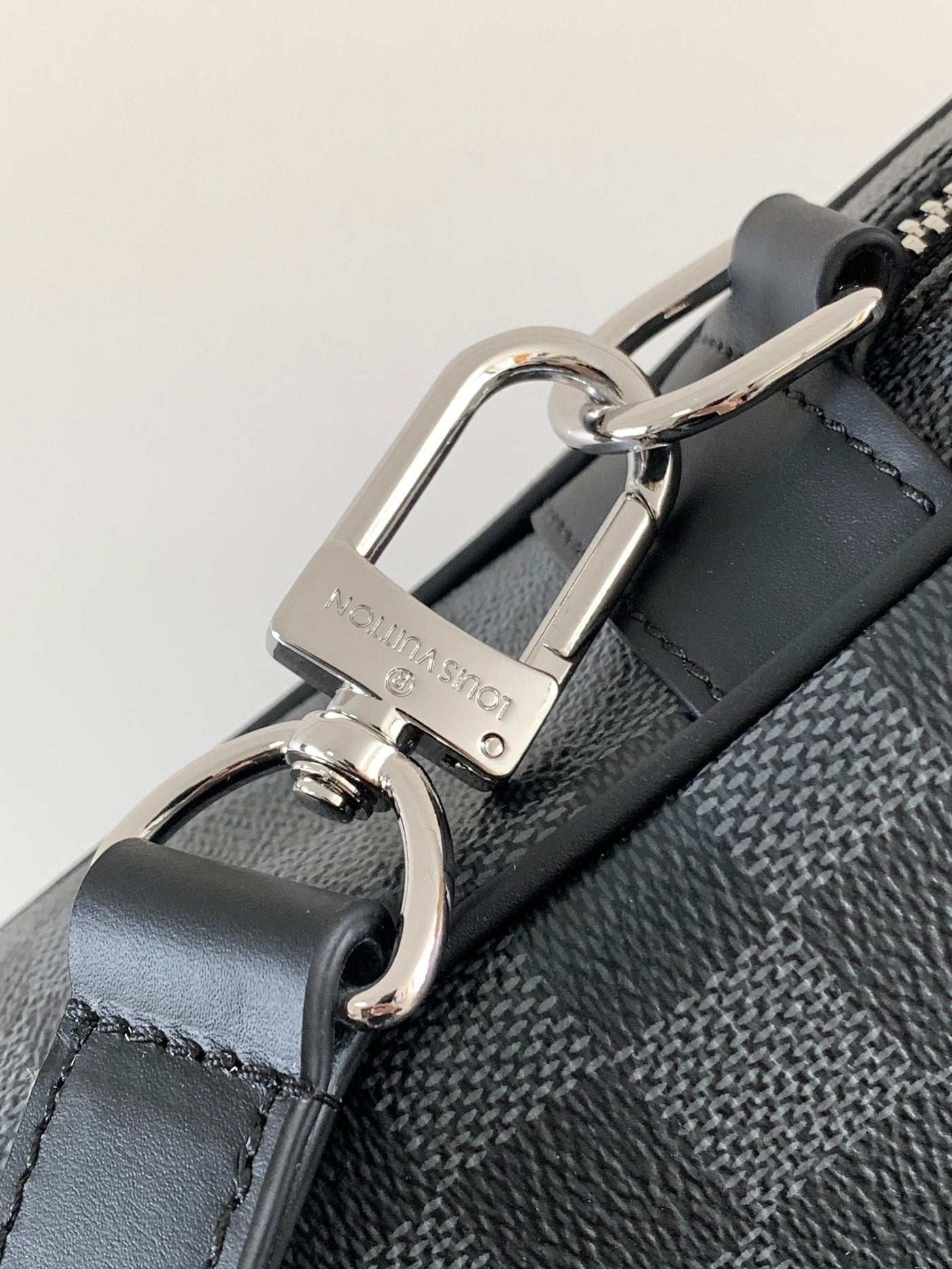 lv duo crossbag bag 42 in black embossed calfskin - image 2