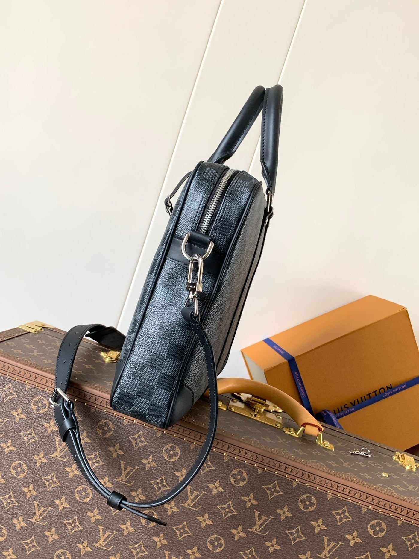 lv duo crossbag bag 42 in black embossed calfskin - image 6