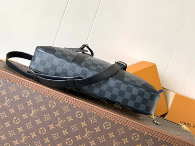 lv duo crossbag bag 42 in black embossed calfskin - image 7