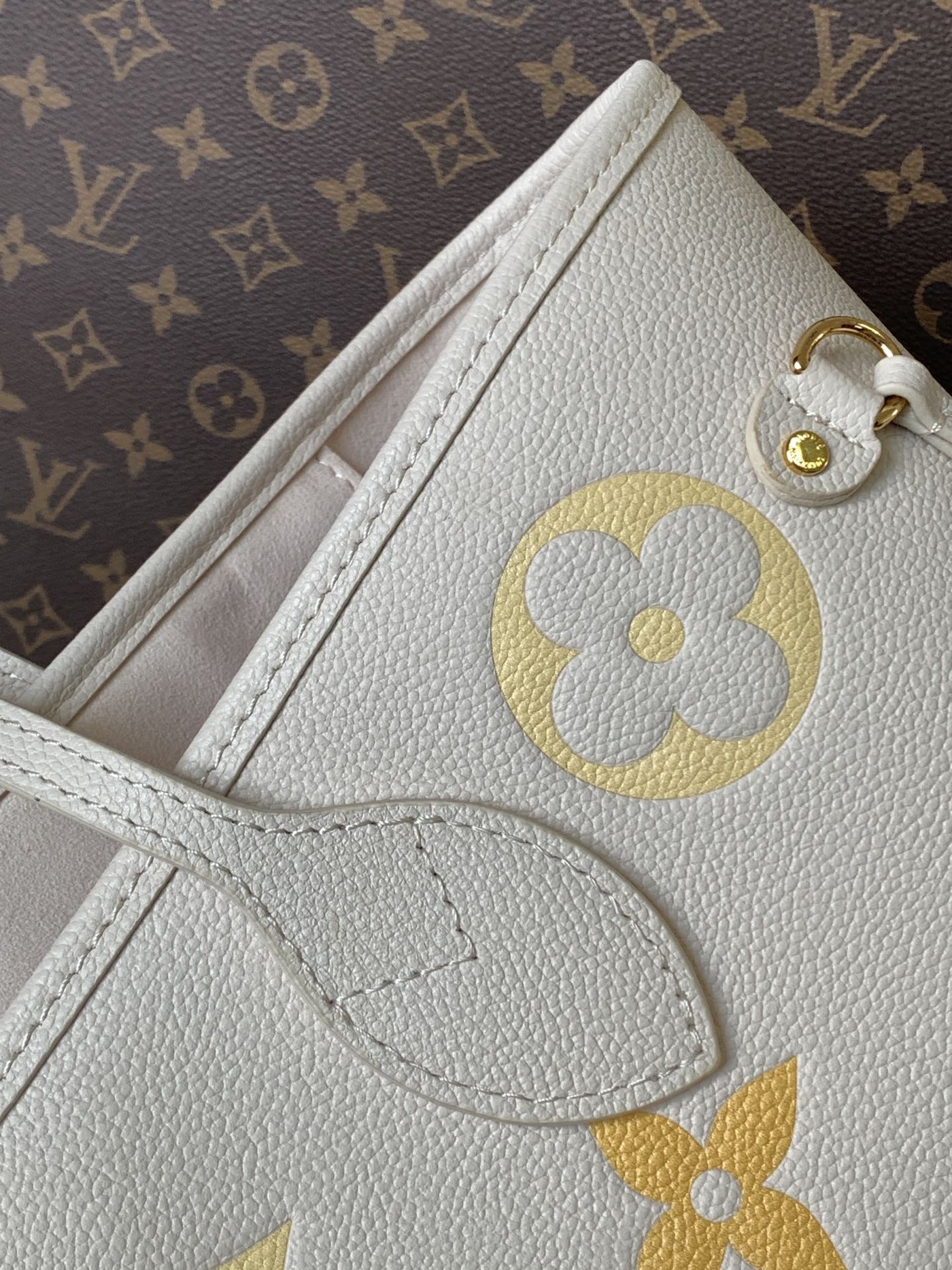 lv neverfull mm tote bag 32 in white mix orange calfskin - image 5