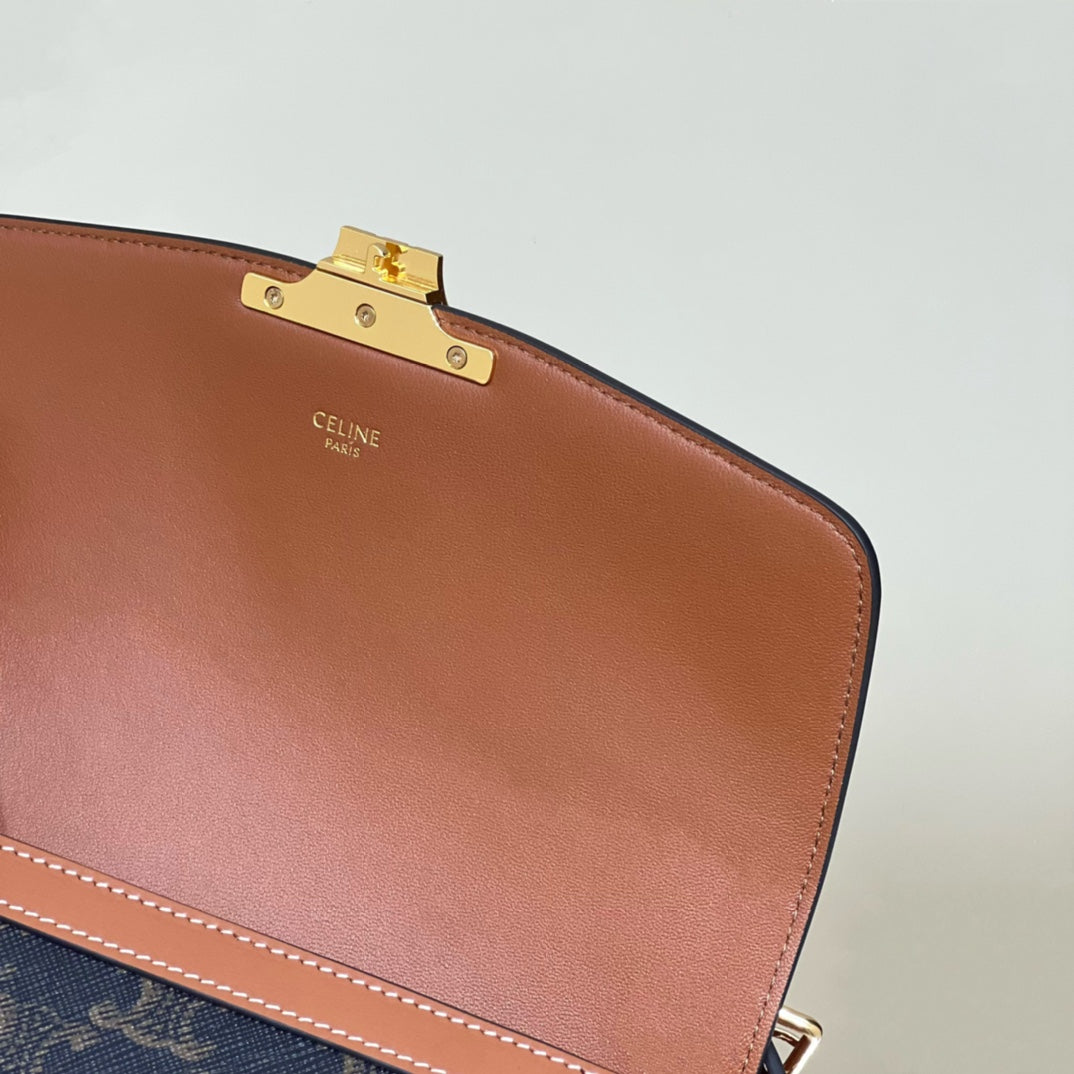 CLASSIQUE TRIOMPHE 22 CALFSKIN BLACK BROWN - Image 9