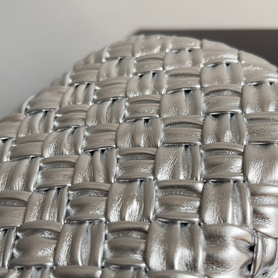 CLASSIC KNOT 20 IN SILVER LAMBSKIN - Image 9