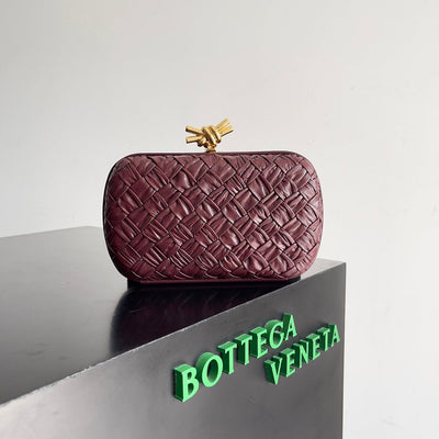 CLASSIC KNOT 20 IN PLUM PURPLE LAMBSKIN - Image 3