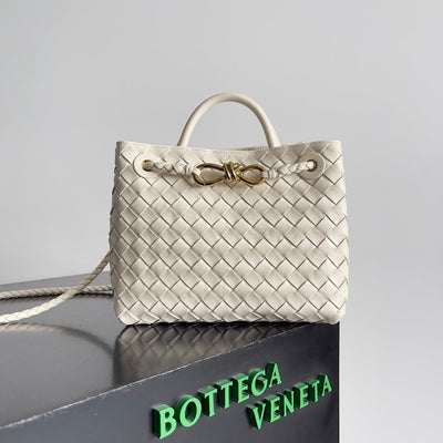 HANDLE BAG ANDIAMO 25 IN OFF WHITE LAMBSKIN - Image 3