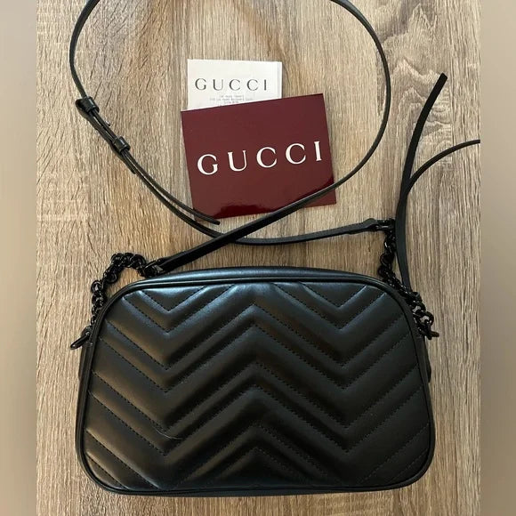 Guc*i gg marmont matelassé mini camera bag in black - image 2